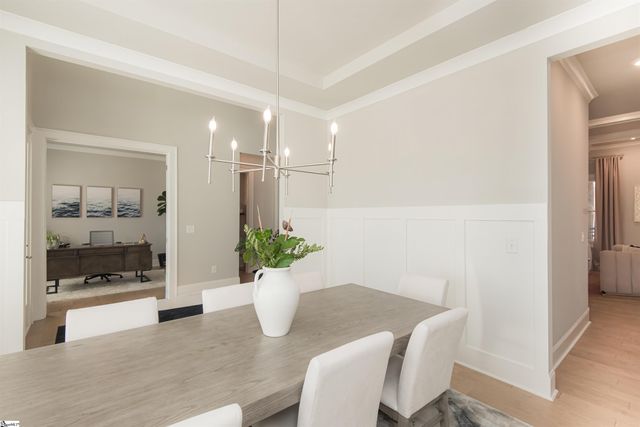 302 Forest Edge Road, Piedmont, SC 29673