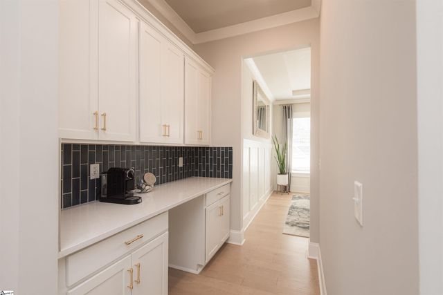 302 Forest Edge Road, Piedmont, SC 29673
