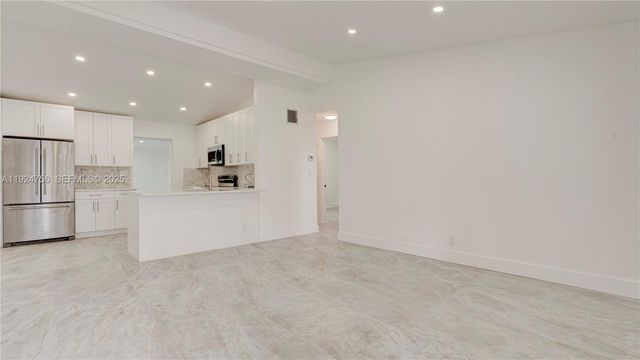 1035 NW 11th Ct, Fort Lauderdale, FL 33311