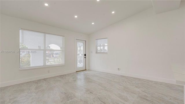 1035 NW 11th Ct, Fort Lauderdale, FL 33311