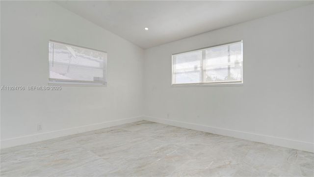 1035 NW 11th Ct, Fort Lauderdale, FL 33311