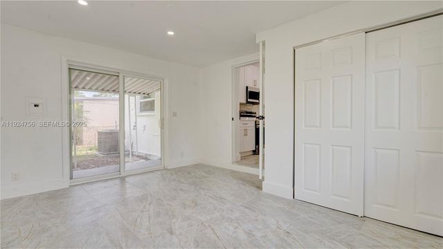 1035 NW 11th Ct, Fort Lauderdale, FL 33311