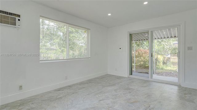 1035 NW 11th Ct, Fort Lauderdale, FL 33311