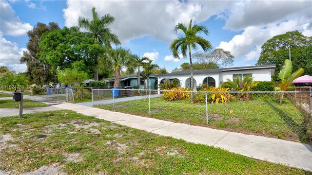 1035 NW 11th Ct, Fort Lauderdale, FL 33311