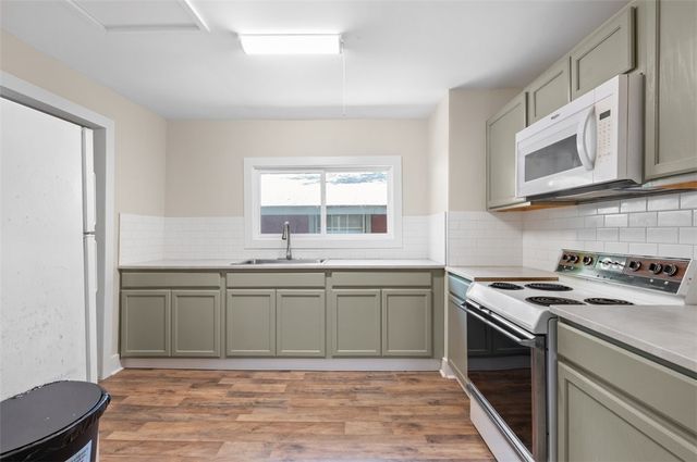 2314 Wolfe Street, Brunswick, GA 31520