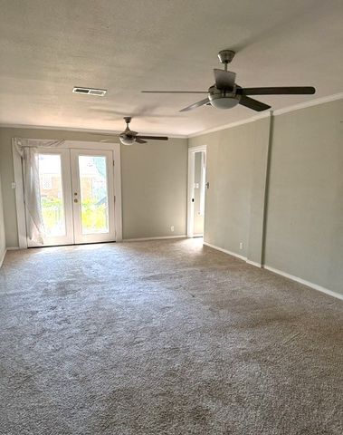 900 James Street, Sweetwater, TX 79556