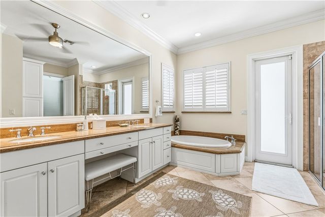 9140 Seasons Terrace, Vero Beach, FL 32963