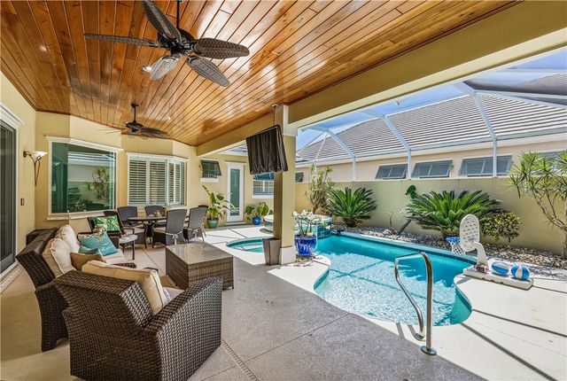 9140 Seasons Terrace, Vero Beach, FL 32963