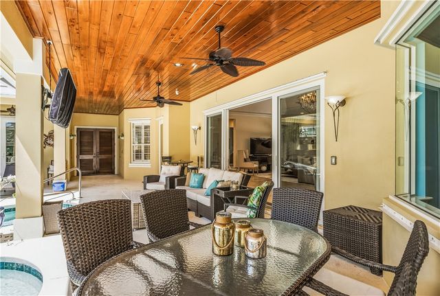 9140 Seasons Terrace, Vero Beach, FL 32963