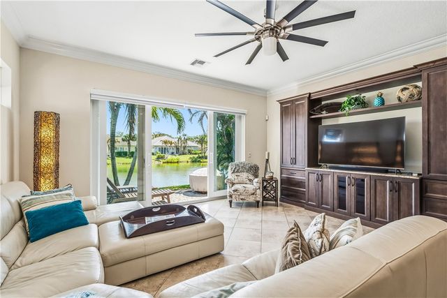 9140 Seasons Terrace, Vero Beach, FL 32963