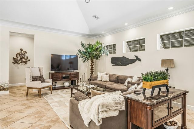 9140 Seasons Terrace, Vero Beach, FL 32963