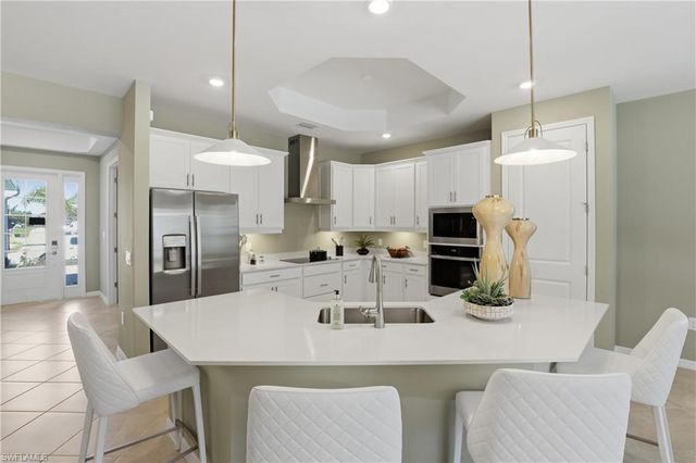 15725 Raveneli CT, Fort Myers, FL 33908