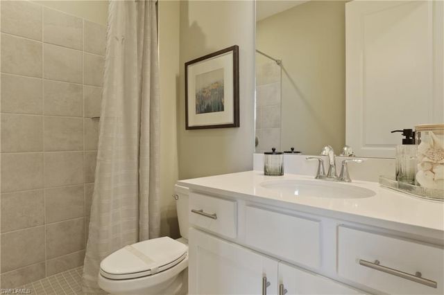 15725 Raveneli CT, Fort Myers, FL 33908