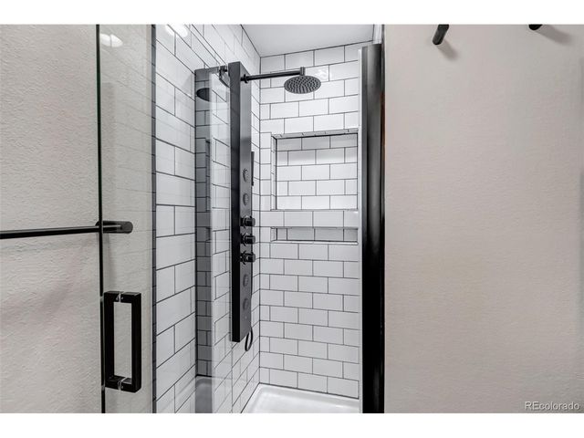 6155 S Ivanhoe St, Centennial, CO 80111