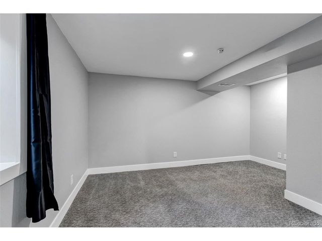 6155 S Ivanhoe St, Centennial, CO 80111