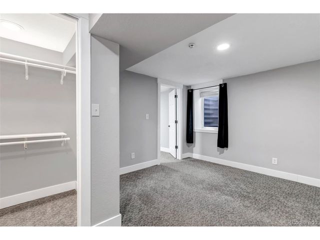 6155 S Ivanhoe St, Centennial, CO 80111