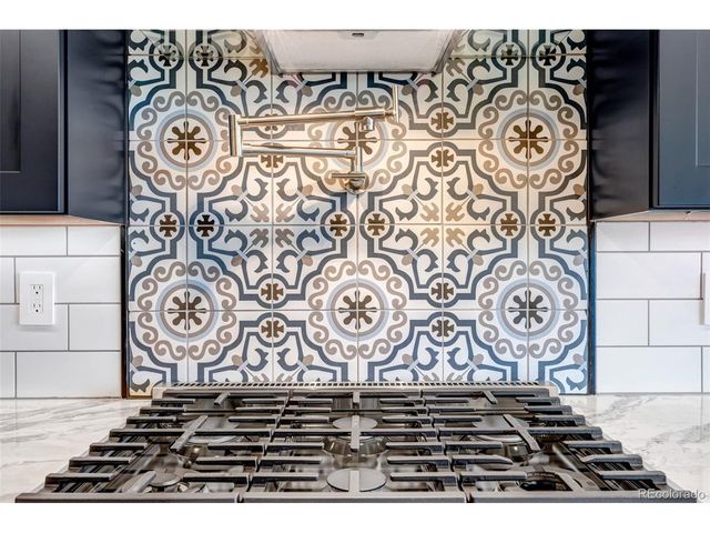 6155 S Ivanhoe St, Centennial, CO 80111