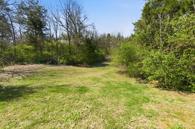 7132 Charlotte Pike, Nashville, TN 37209