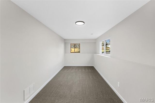 5 Woodland Ridge Court, St Peters, MO 63376