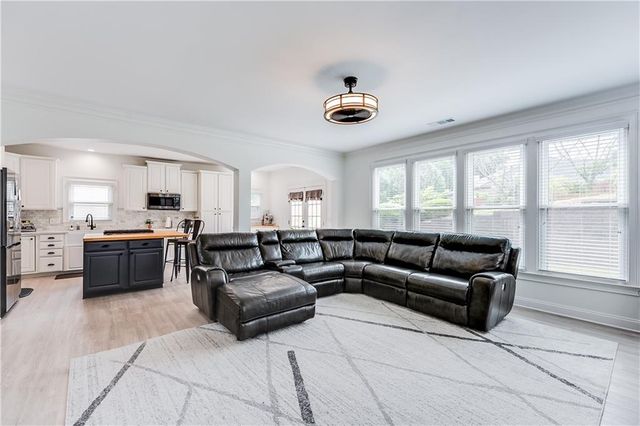 5023 Duxford Drive SE, Smyrna, GA 30082