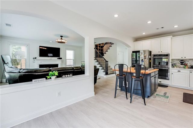 5023 Duxford Drive SE, Smyrna, GA 30082