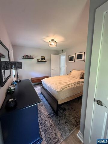 72 Cottage Street B, Midland Park, NJ 07432
