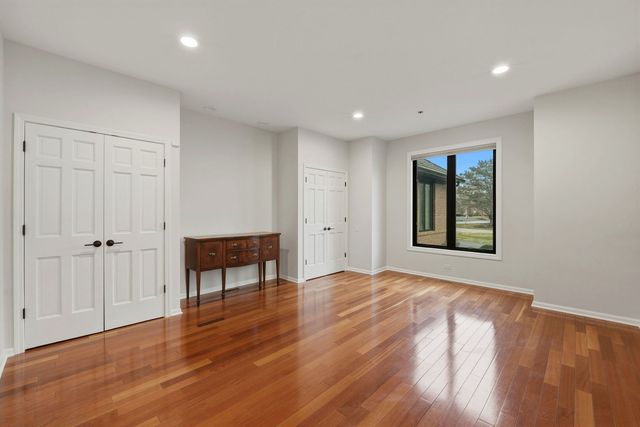 5212 Briarcrest Lane, Long Grove, IL 60047