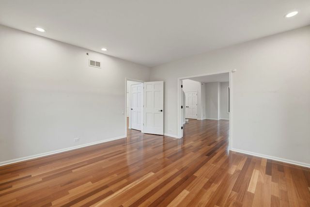 5212 Briarcrest Lane, Long Grove, IL 60047