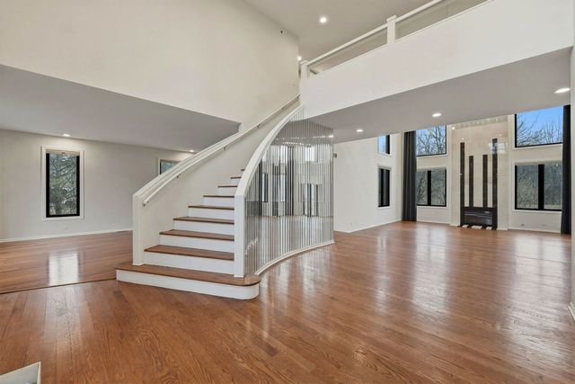 5212 Briarcrest Lane, Long Grove, IL 60047