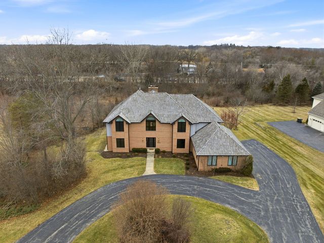 5212 Briarcrest Lane, Long Grove, IL 60047