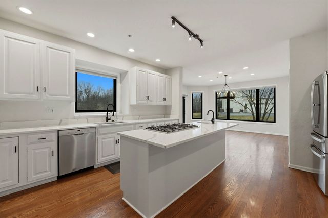 5212 Briarcrest Lane, Long Grove, IL 60047