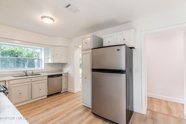 1404 JEAN Court, Jacksonville, FL 32207