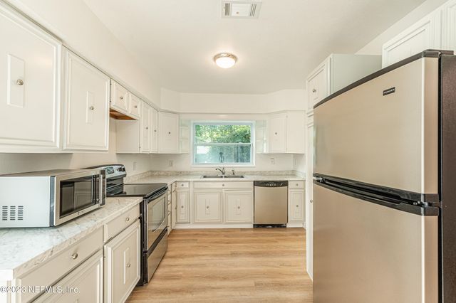 1404 JEAN Court, Jacksonville, FL 32207