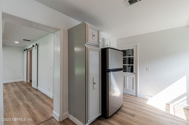 1404 JEAN Court, Jacksonville, FL 32207