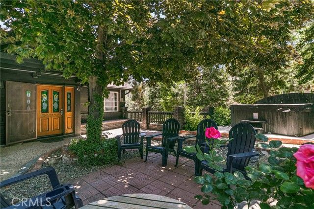 537 Canyon View Road, Lake Arrowhead, CA 92321