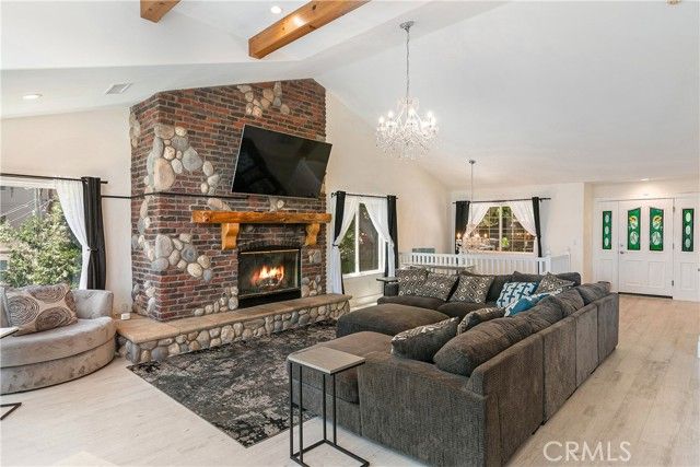 537 Canyon View Road, Lake Arrowhead, CA 92321