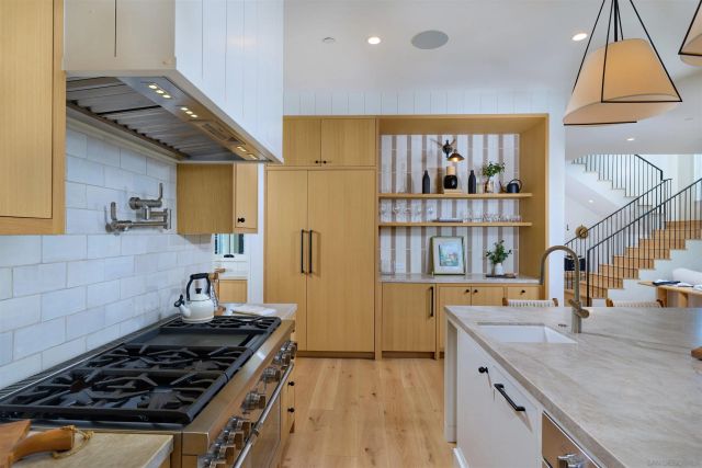 181 S Nardo, Solana Beach, CA 92075