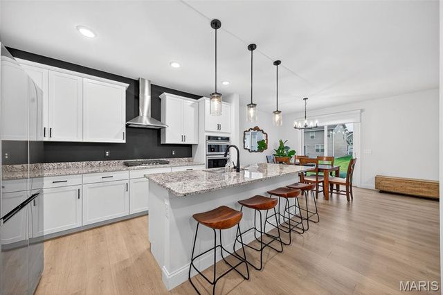 8003 Cotswald Trail, Cottleville, MO 63304