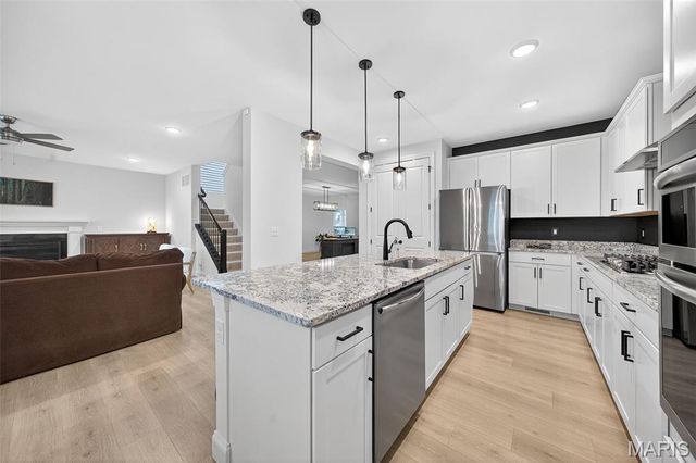 8003 Cotswald Trail, Cottleville, MO 63304