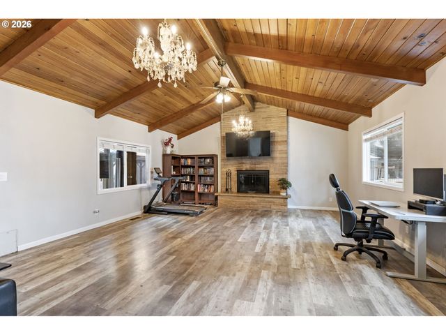 2237 Se 139TH Ave, Portland, OR 97233