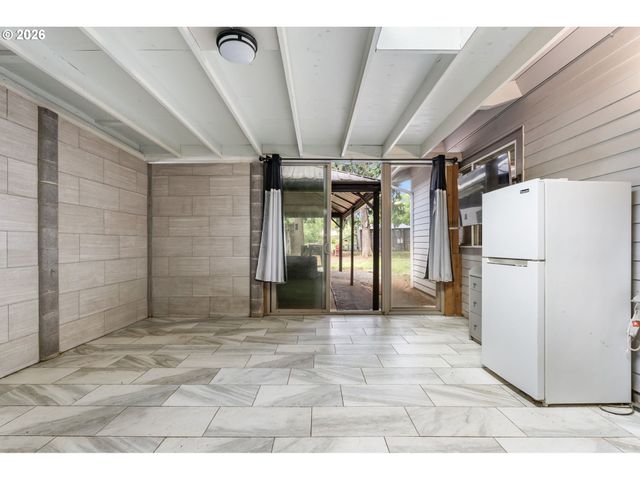2237 Se 139TH Ave, Portland, OR 97233
