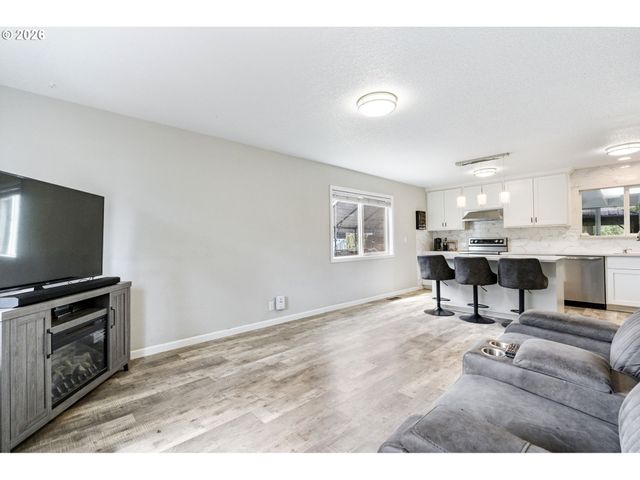 2237 Se 139TH Ave, Portland, OR 97233