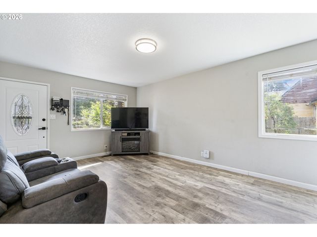 2237 Se 139TH Ave, Portland, OR 97233