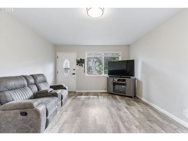 2237 Se 139TH Ave, Portland, OR 97233