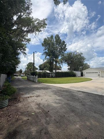 1645 SPRING GARDEN DRIVE, Astor, FL 32102