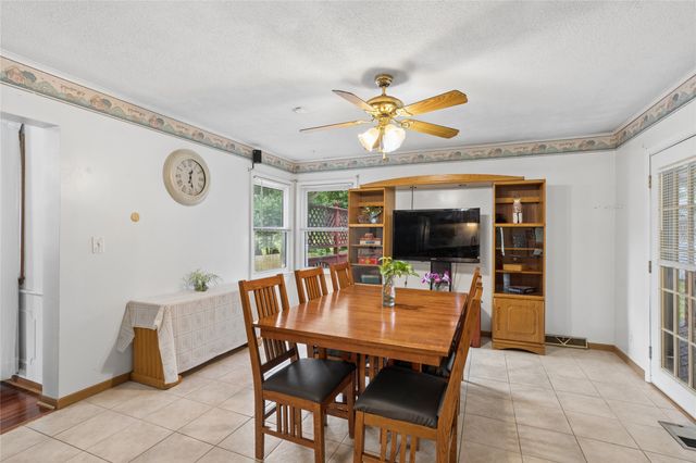 6427 Franklin Avenue, Windsor Heights, IA 50324
