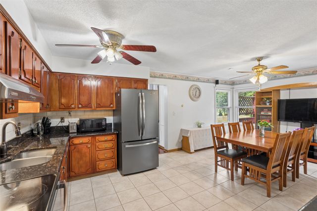 6427 Franklin Avenue, Windsor Heights, IA 50324