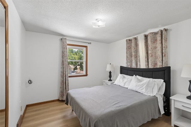 6427 Franklin Avenue, Windsor Heights, IA 50324