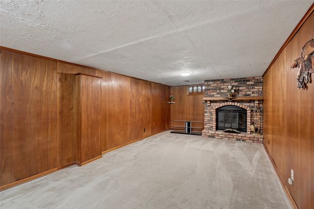 6427 Franklin Avenue, Windsor Heights, IA 50324