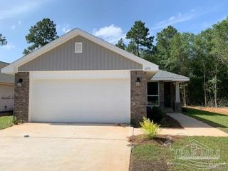 713 Giese Ln 4, Pensacola, FL 32506